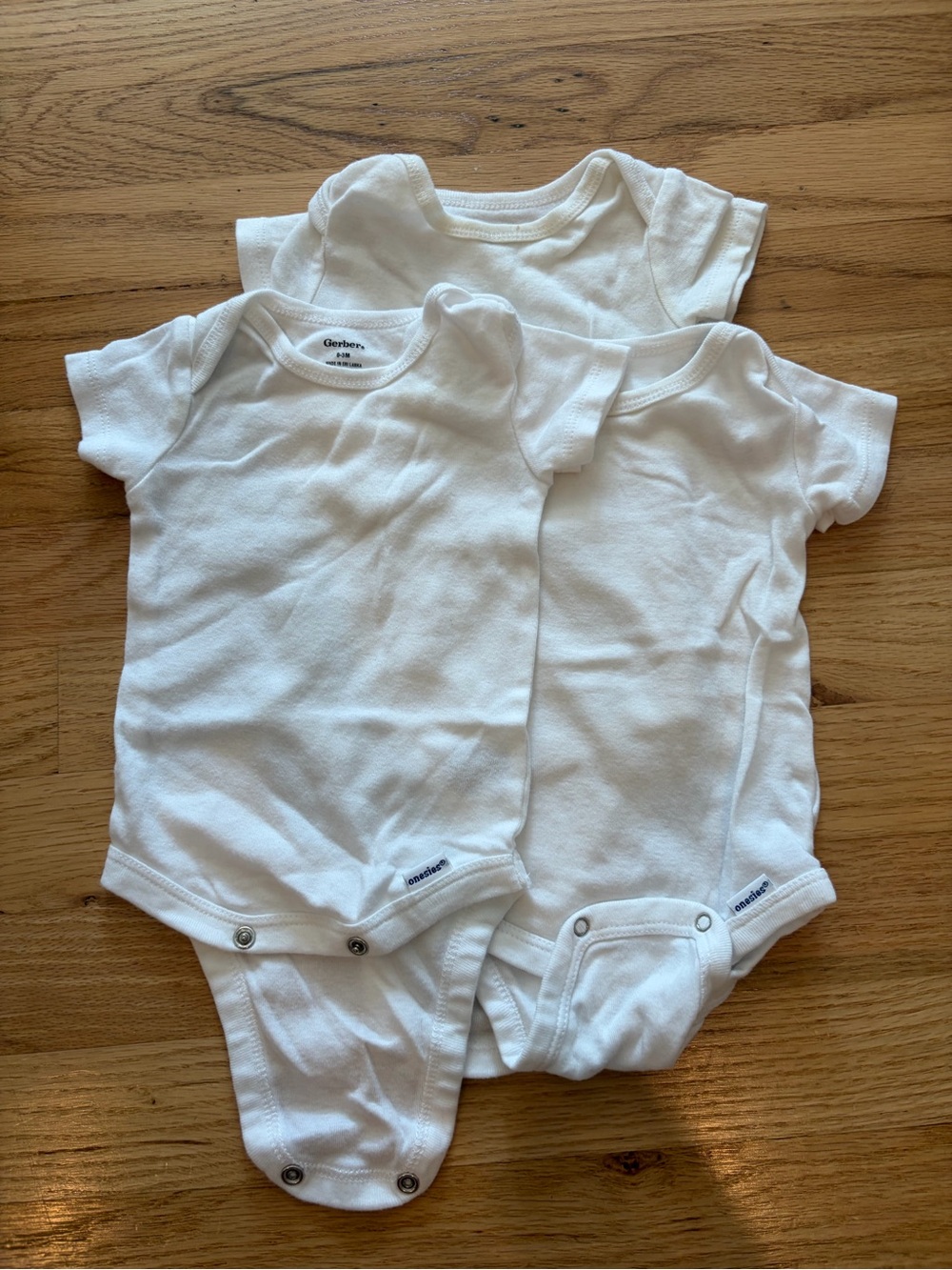Gerber White Infant Cotton Bodysuit - Soft Crewneck